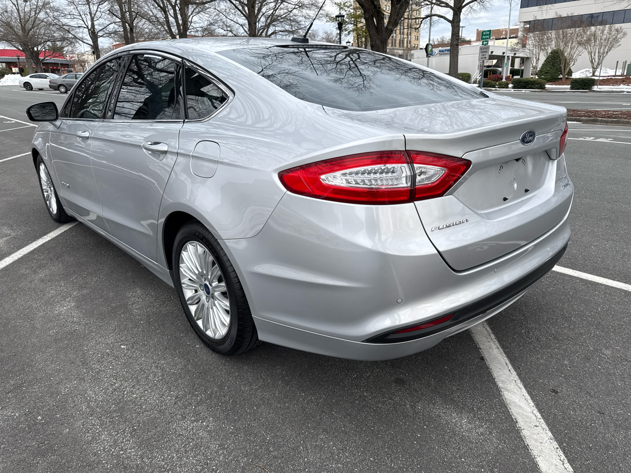 Ford Fusion Hybrid SE 2016
