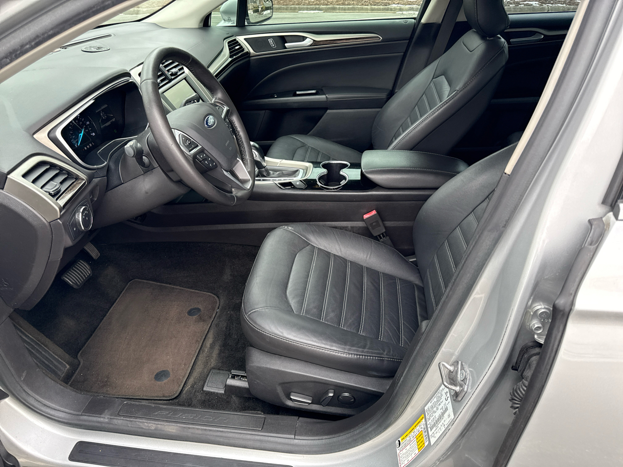 Ford Fusion Hybrid SE 2016