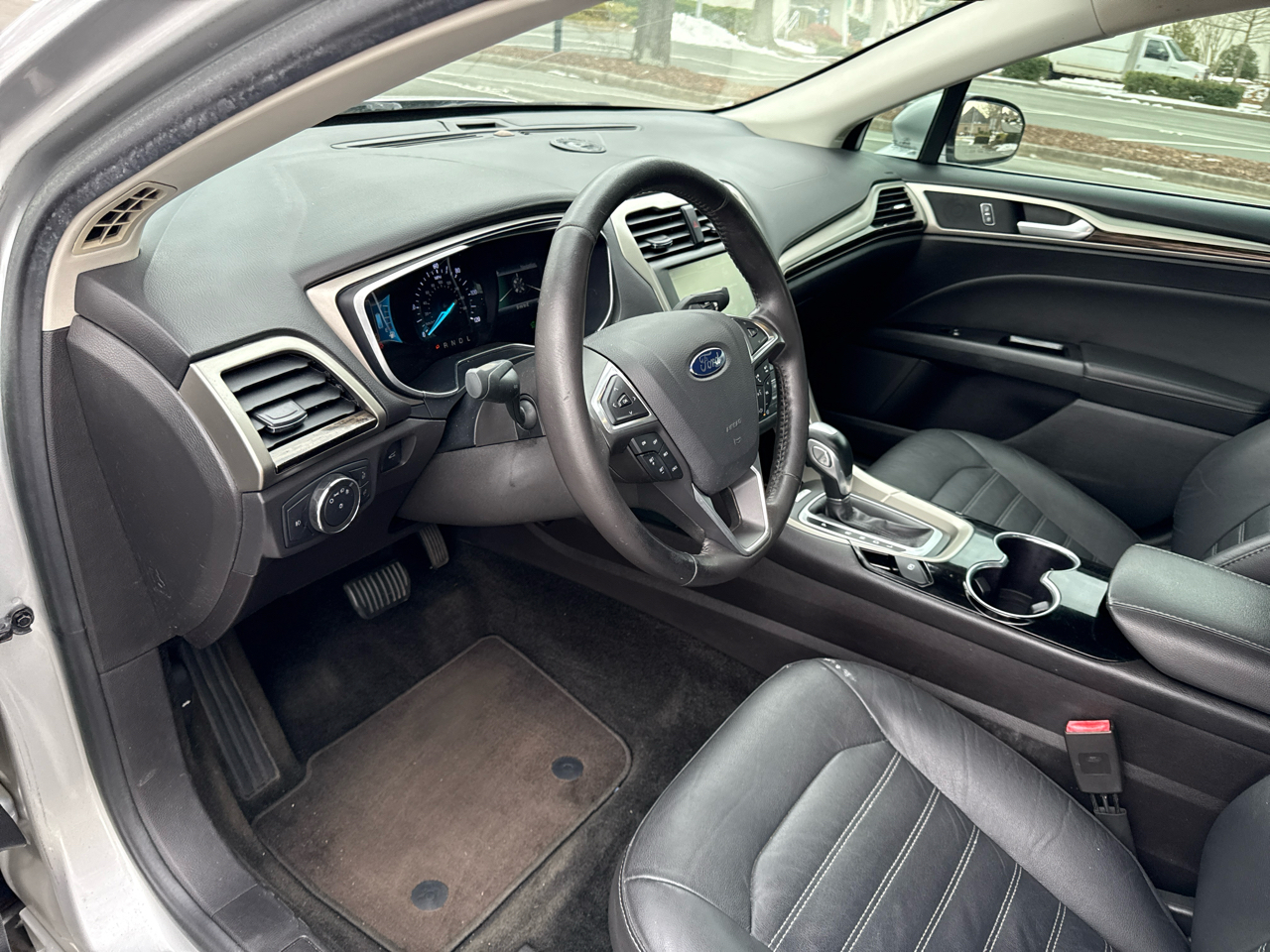 Ford Fusion Hybrid SE 2016