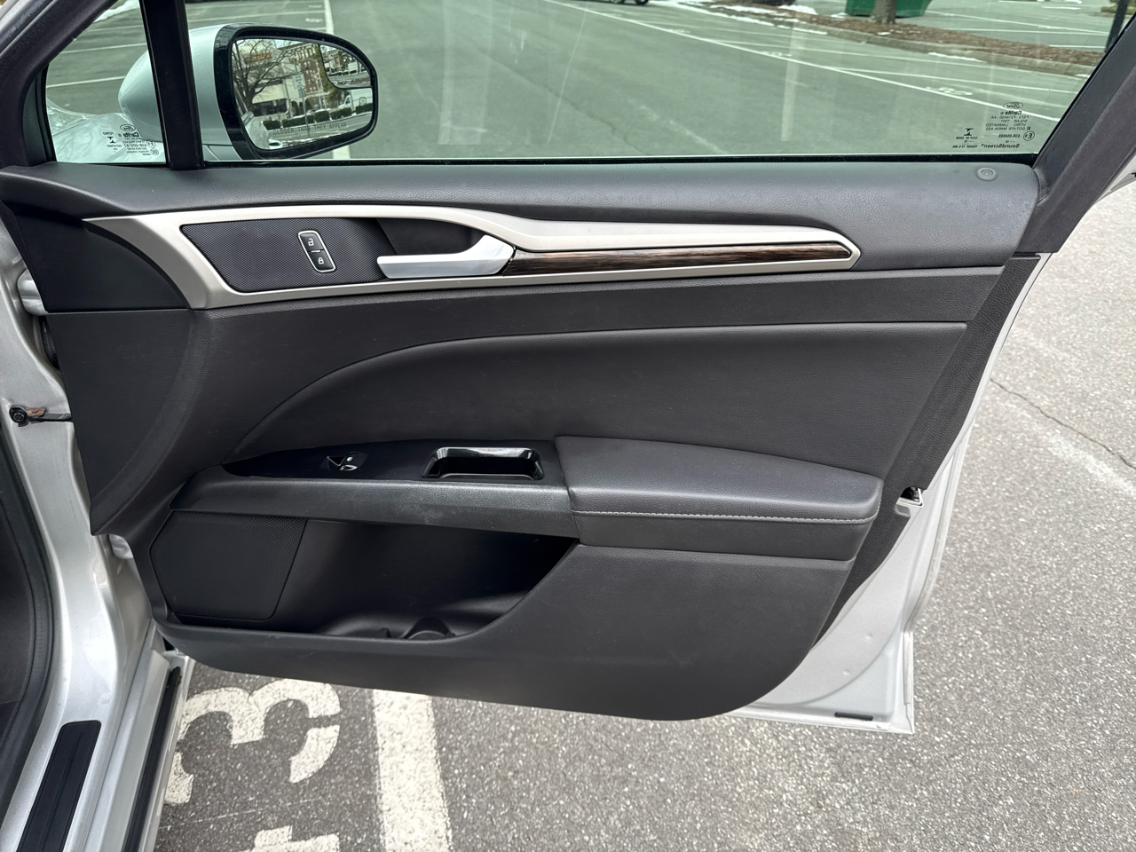 Ford Fusion Hybrid SE 2016