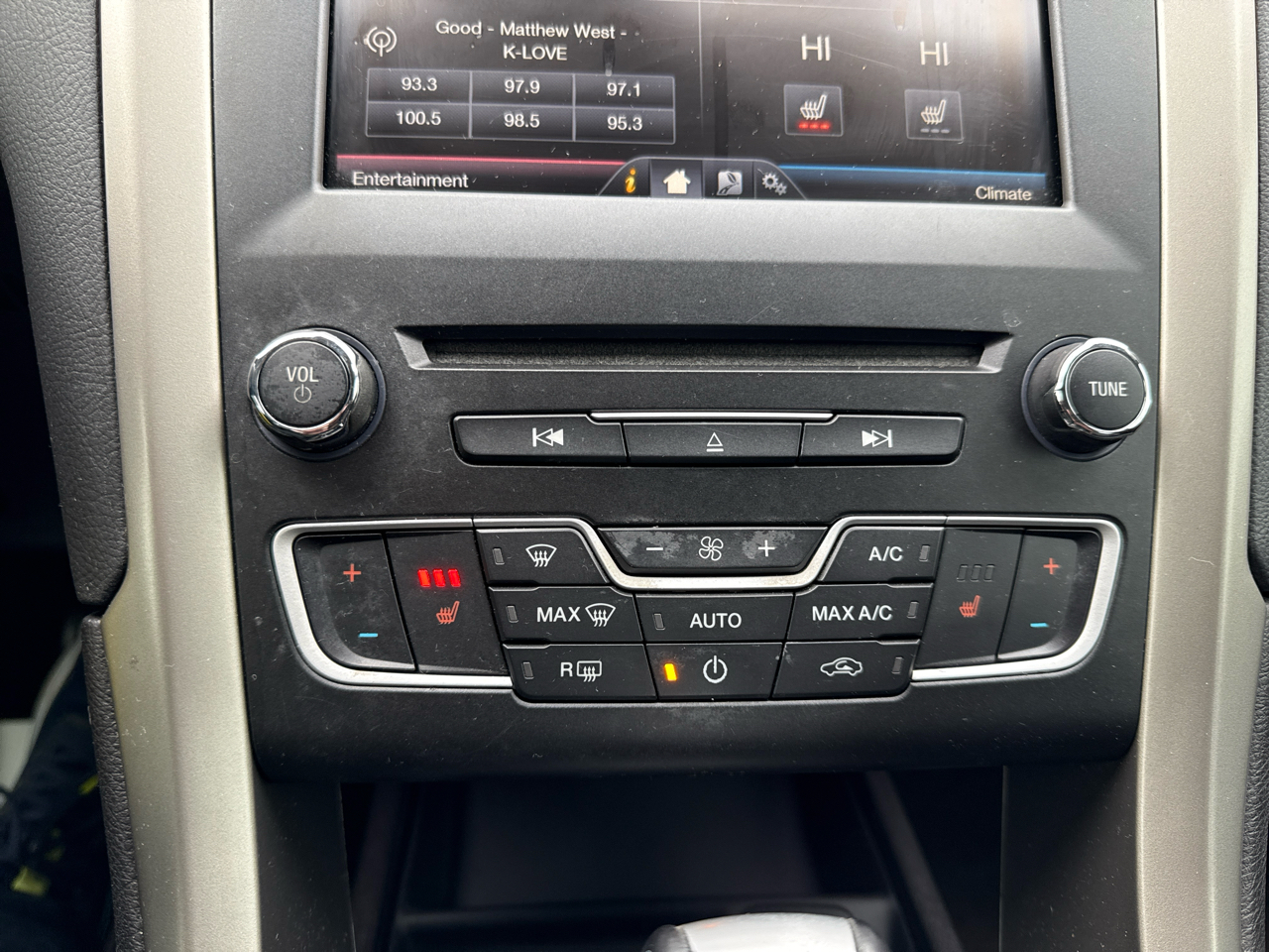 Ford Fusion Hybrid SE 2016