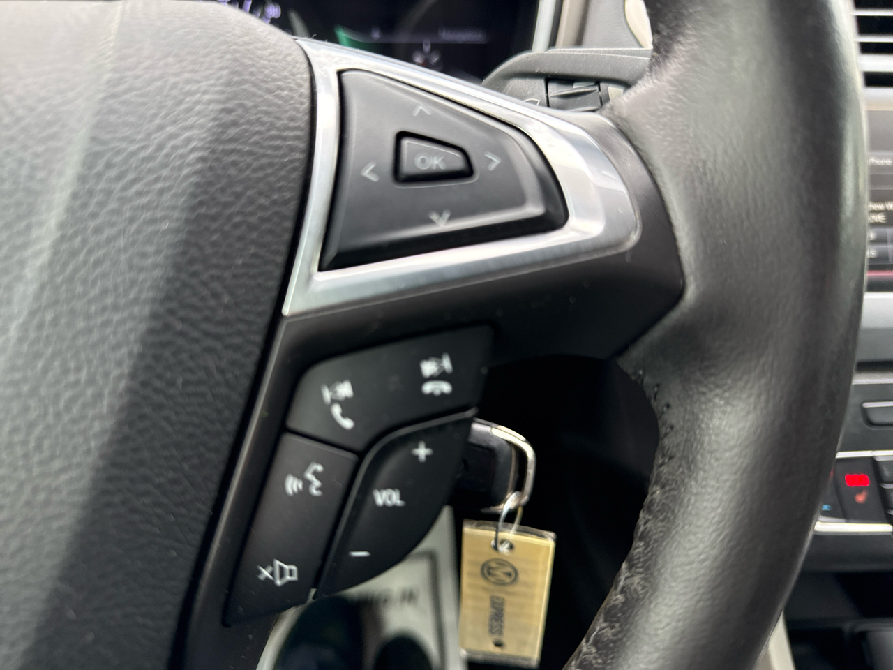 Ford Fusion Hybrid SE 2016