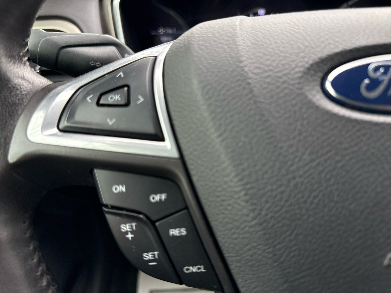 Ford Fusion Hybrid SE 2016