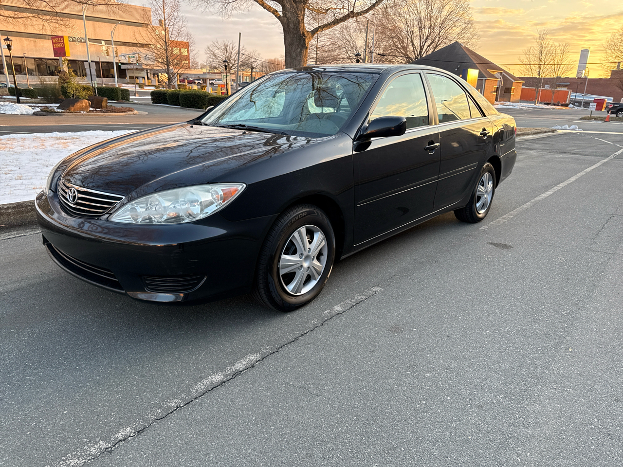 Toyota Camry LE 2005