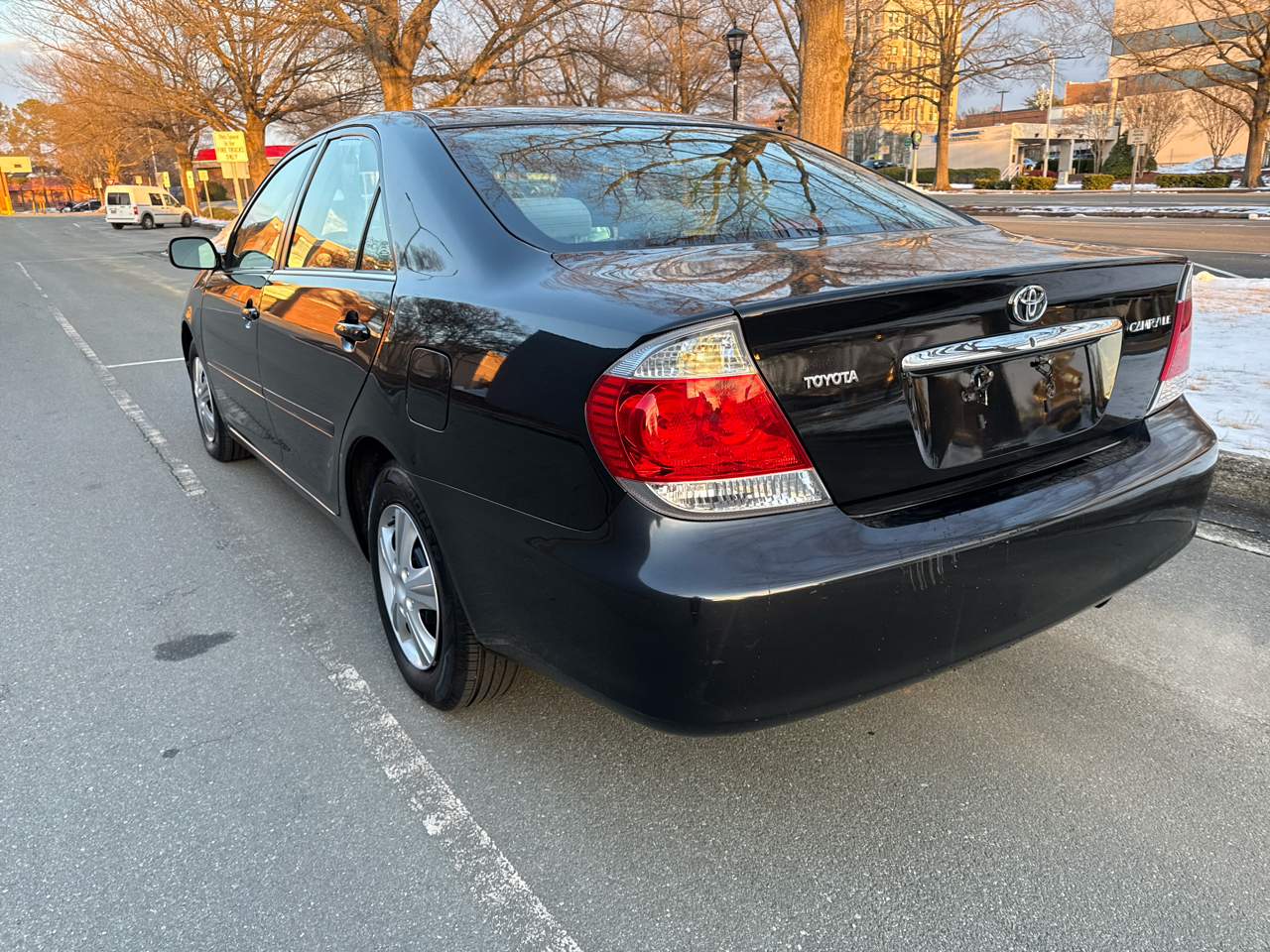 Toyota Camry LE 2005