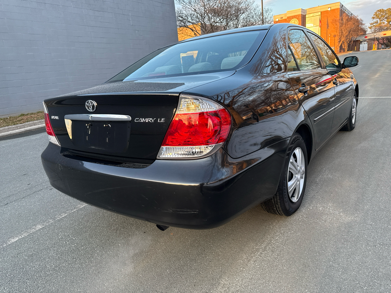 Toyota Camry LE 2005
