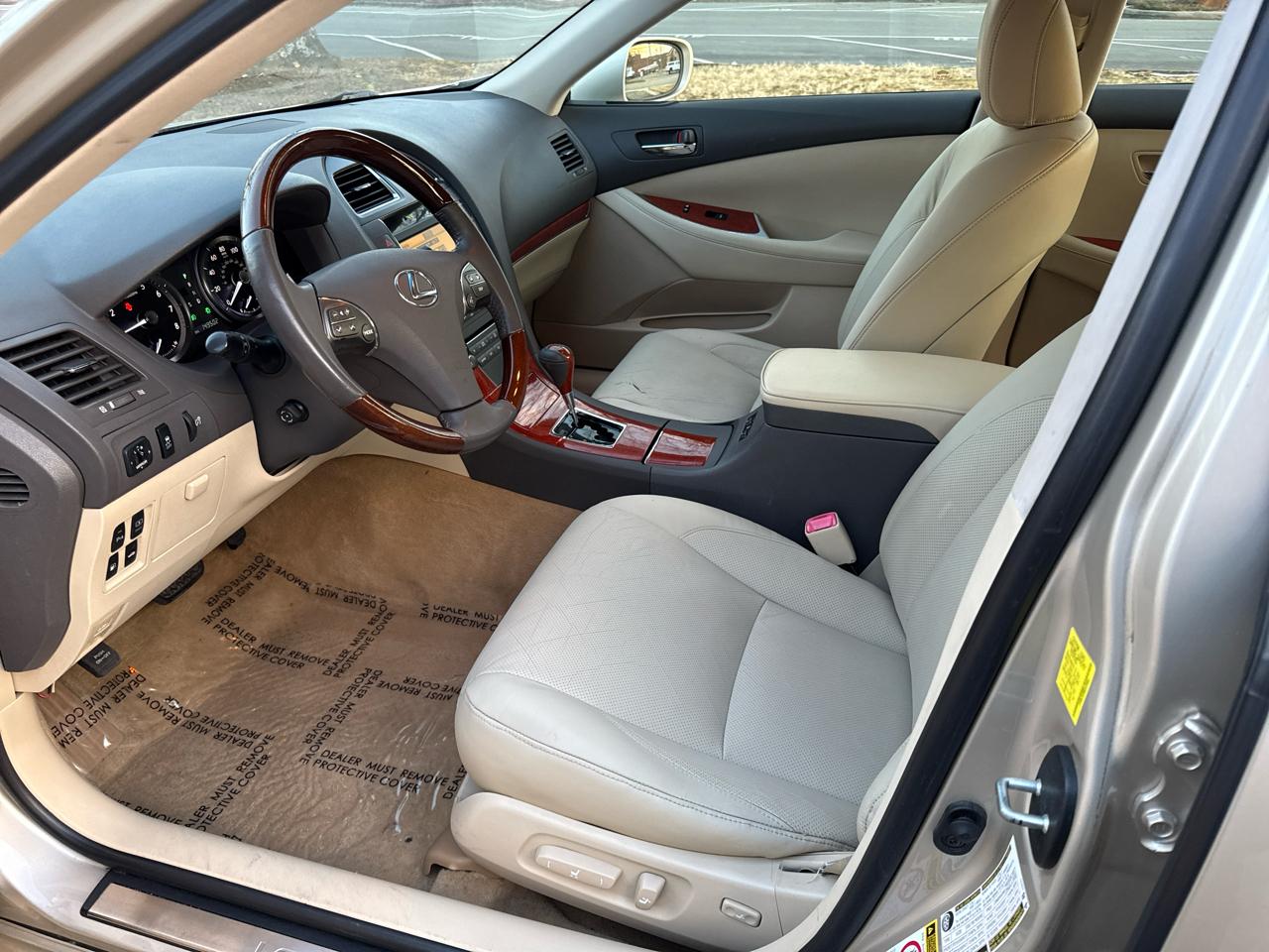 Lexus ES 350 Sedan 2011