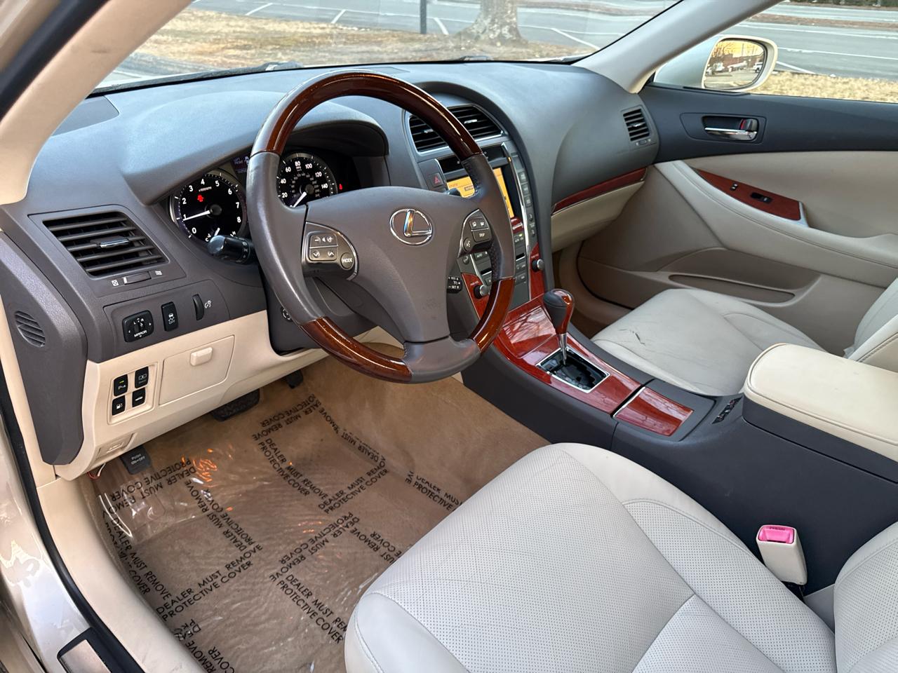 Lexus ES 350 Sedan 2011