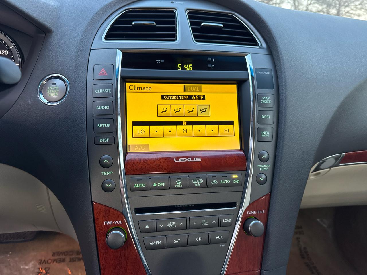 Lexus ES 350 Sedan 2011