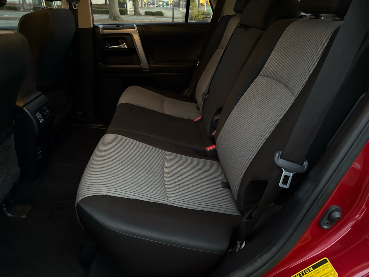 Toyota 4Runner SR5 2WD 2019