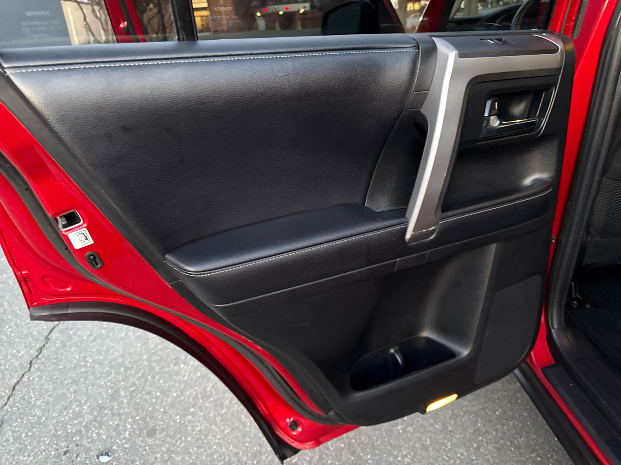 Toyota 4Runner SR5 2WD 2019