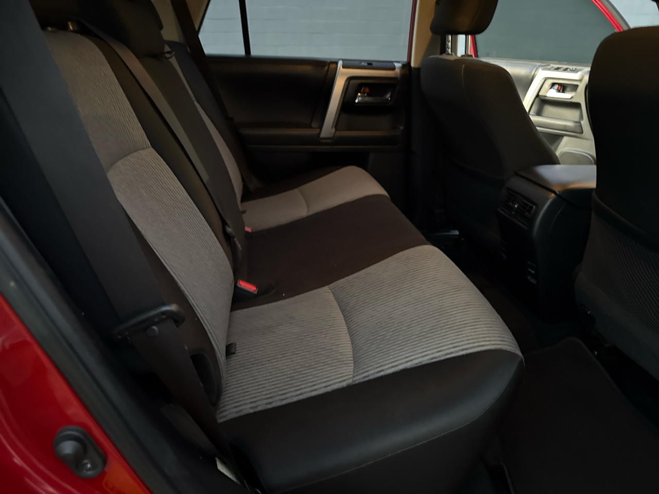 Toyota 4Runner SR5 2WD 2019