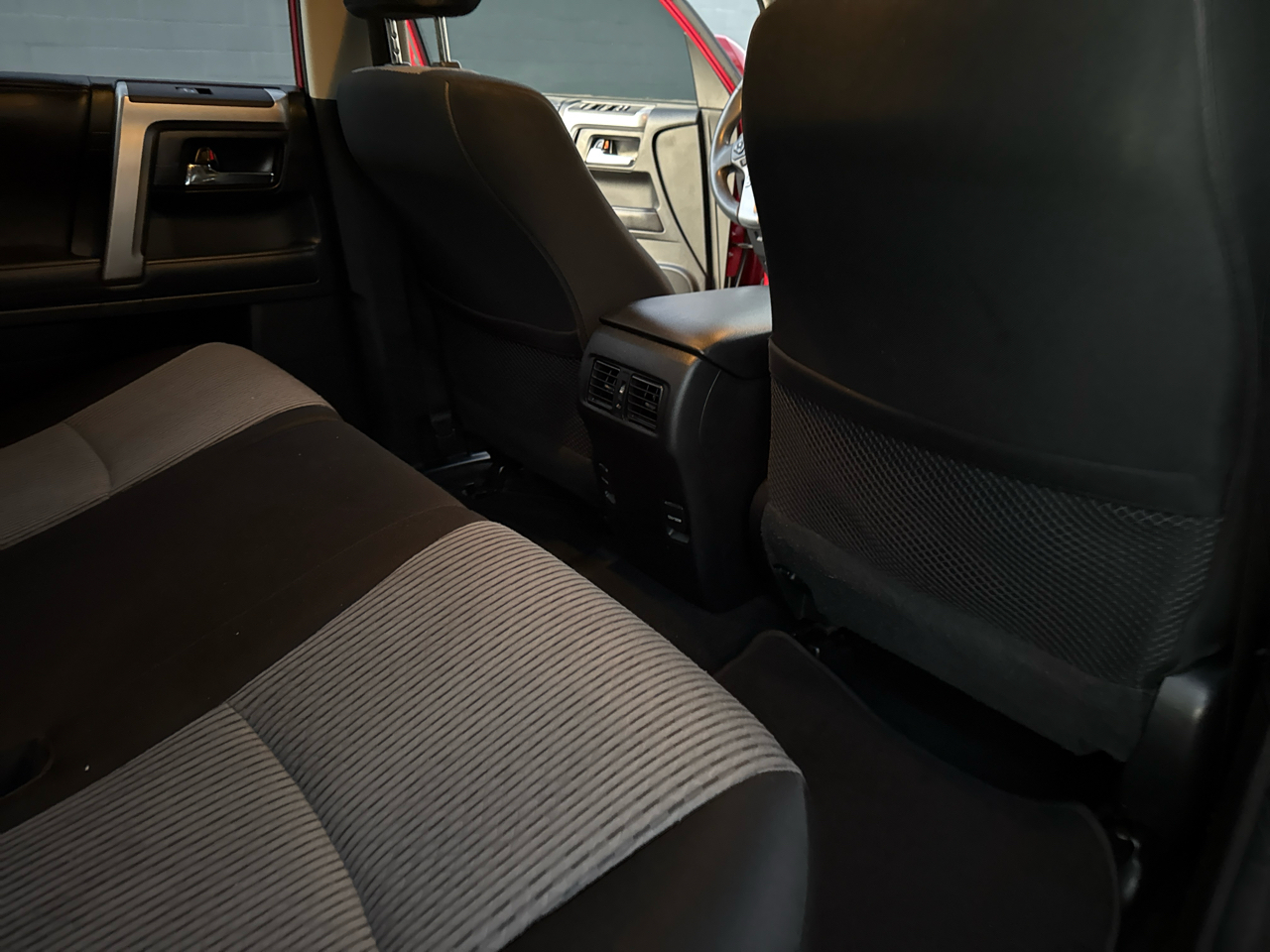 Toyota 4Runner SR5 2WD 2019