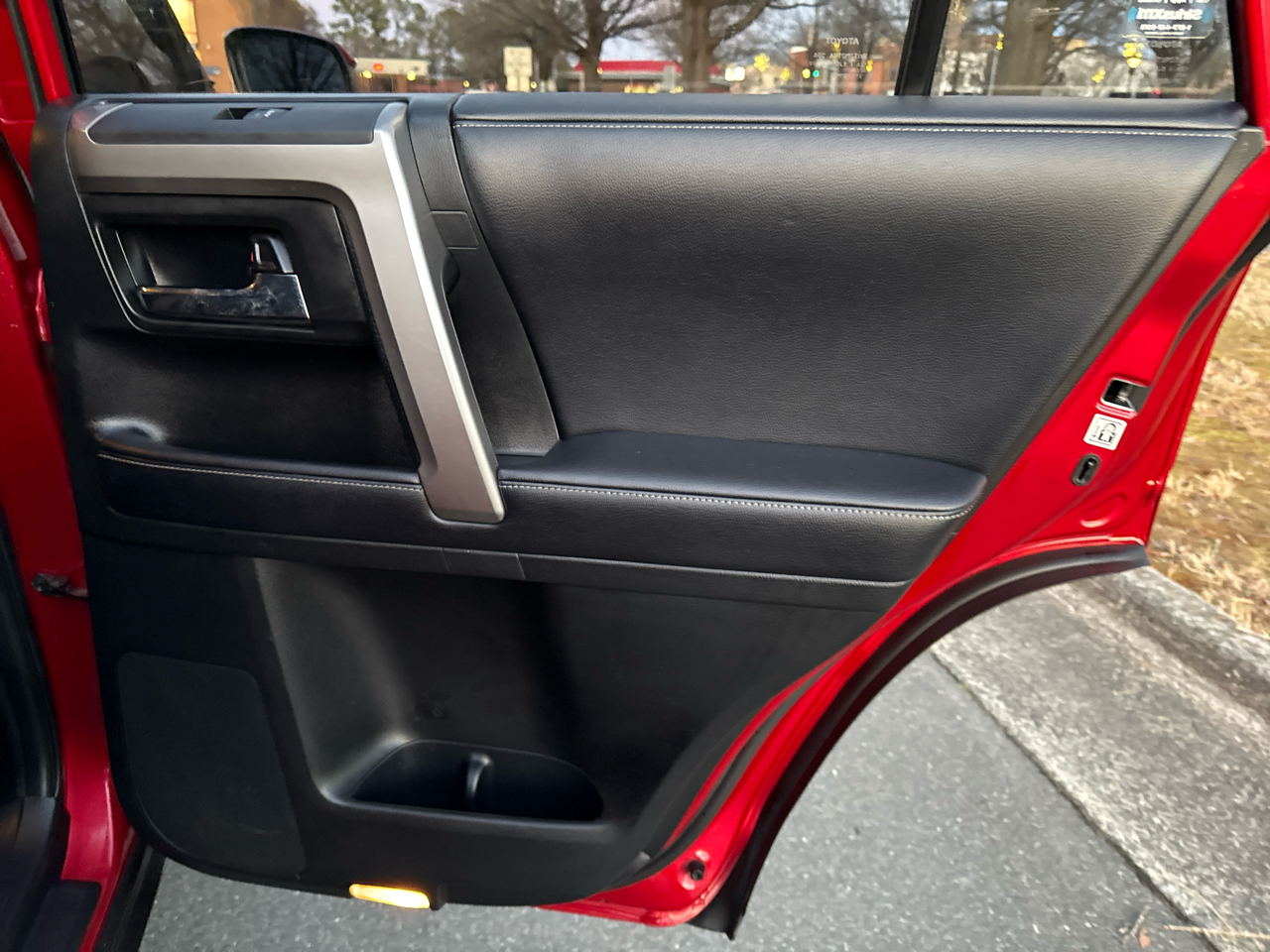 Toyota 4Runner SR5 2WD 2019