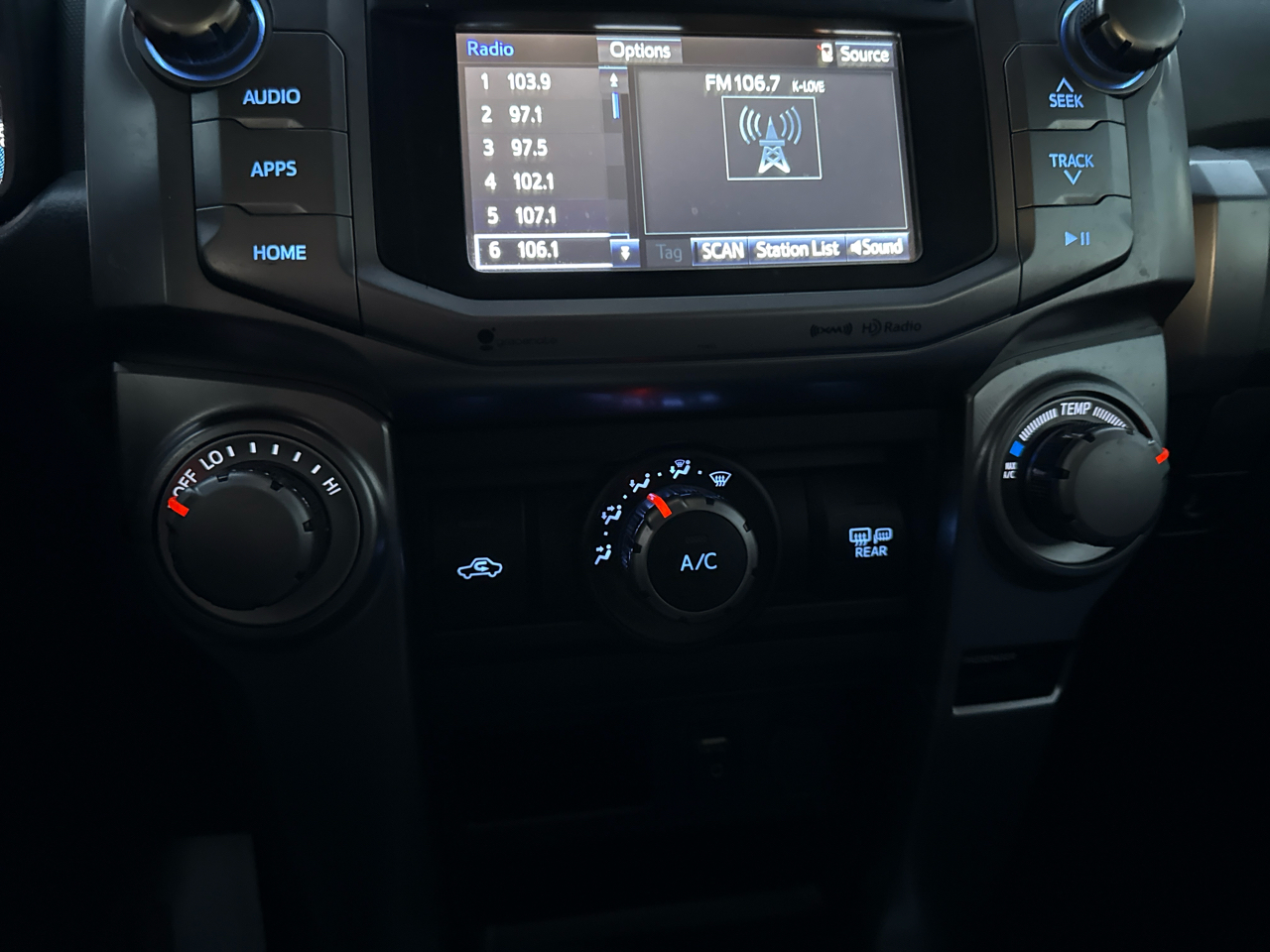 Toyota 4Runner SR5 2WD 2019