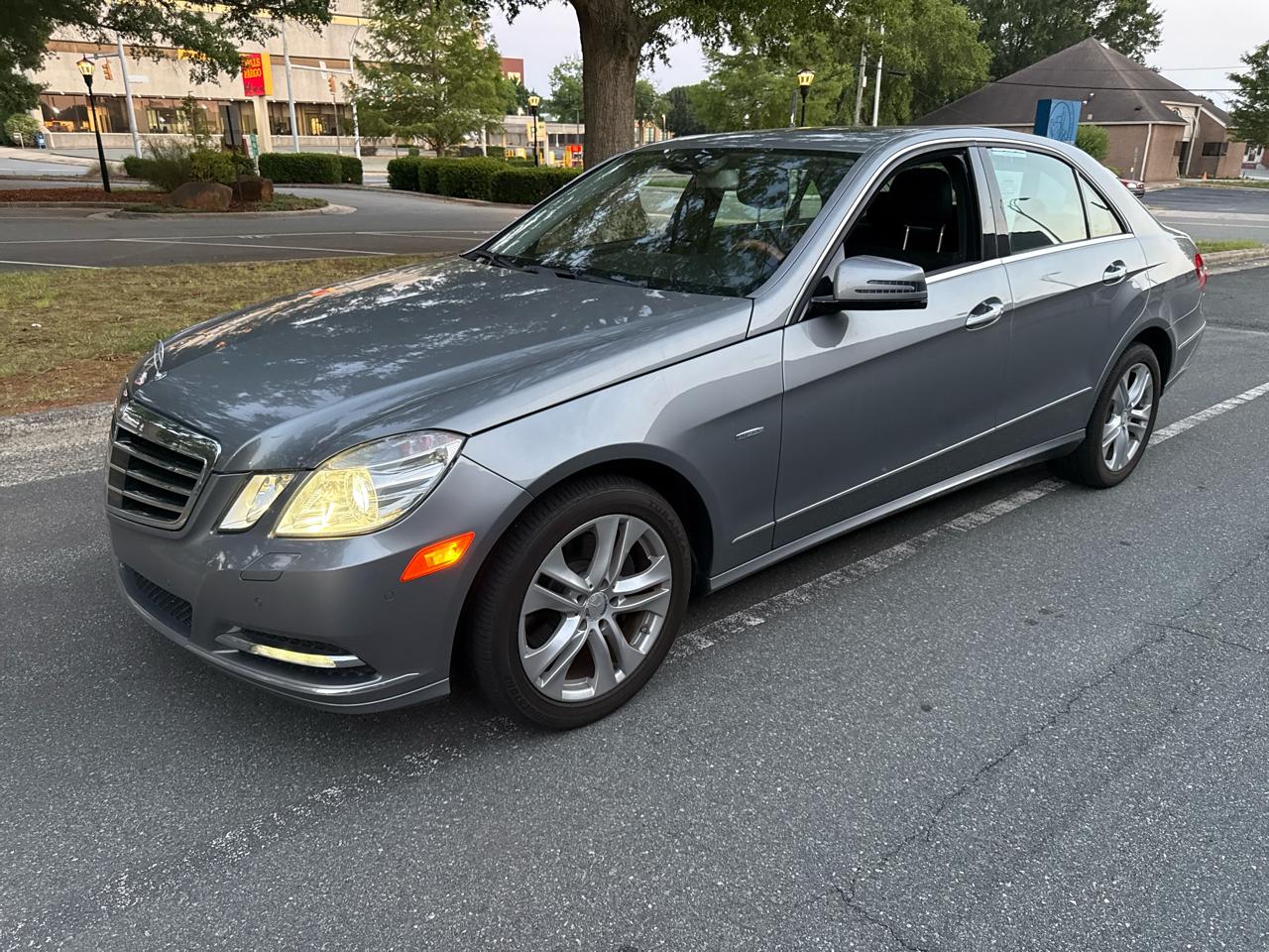 2011 Mercedes-Benz E-Class E350 BlueTEC Sedan