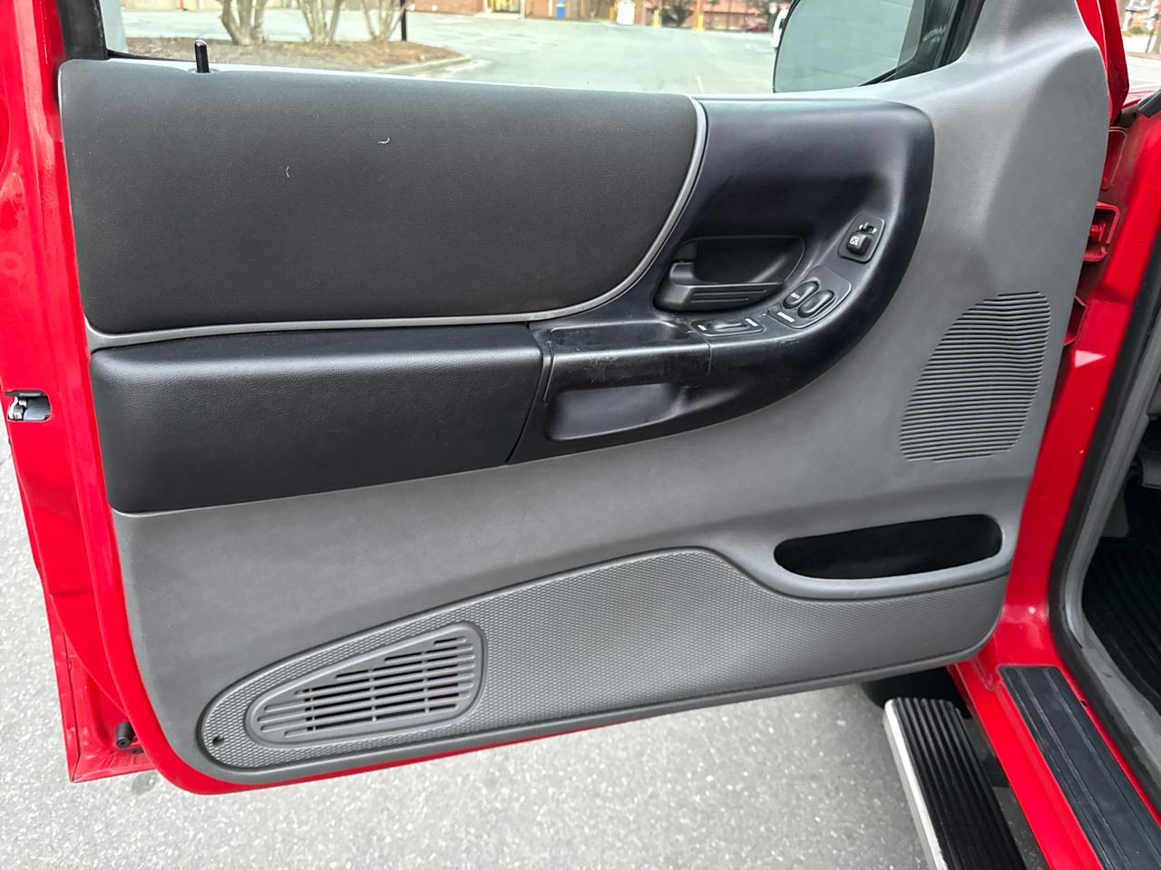 Mazda Truck B4000 Dual Sport 4 Cab Plus 2WD 2004