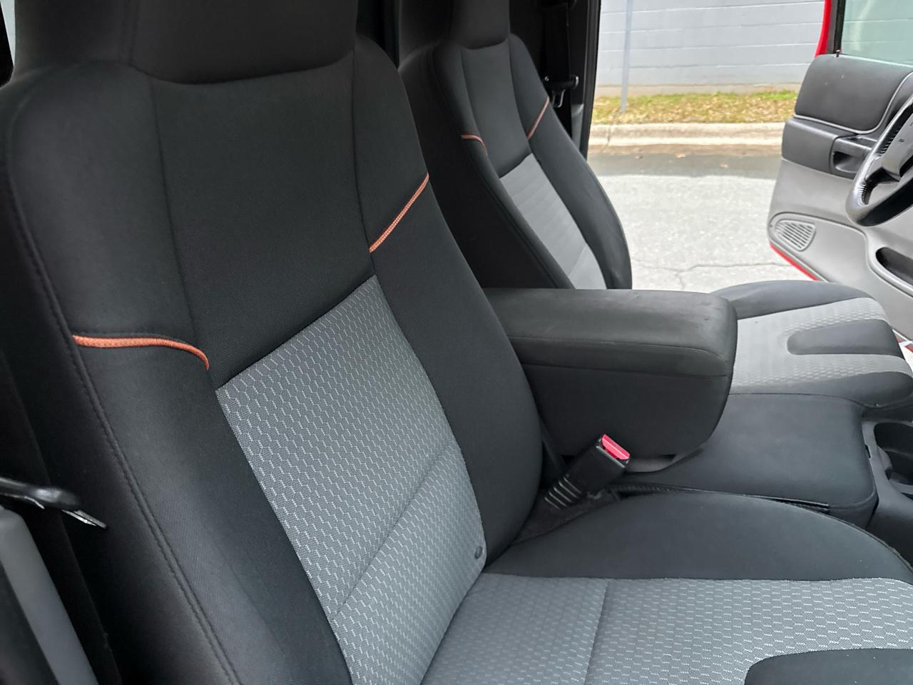 Mazda Truck B4000 Dual Sport 4 Cab Plus 2WD 2004