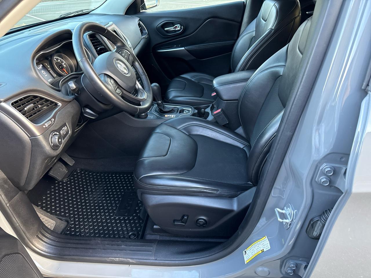 Jeep Cherokee Latitude Plus 4WD 2019