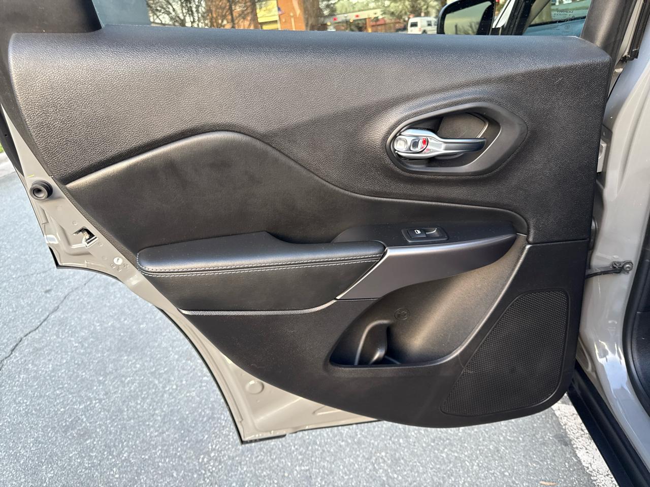 Jeep Cherokee Latitude Plus 4WD 2019