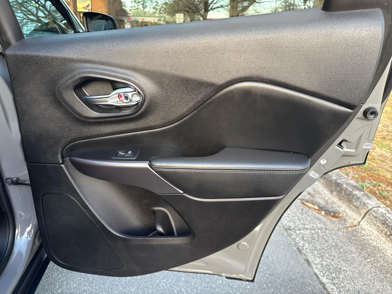 Jeep Cherokee Latitude Plus 4WD 2019