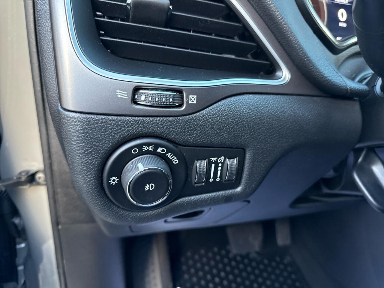 Jeep Cherokee Latitude Plus 4WD 2019