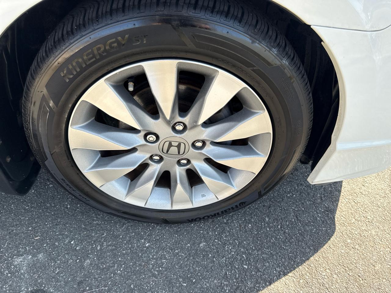 Honda Civic EX-L Sedan 5-Speed AT 2009