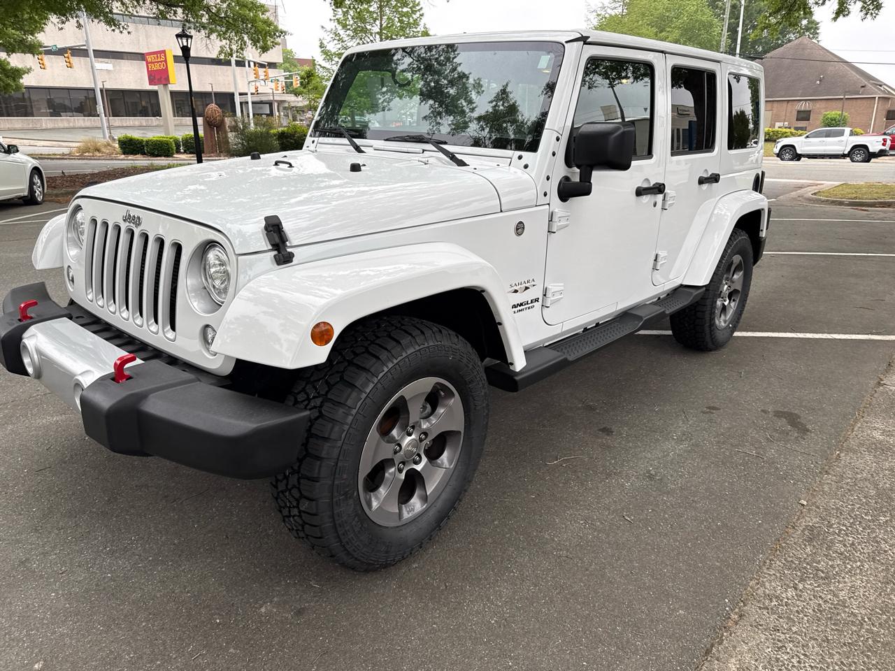 2017 Jeep Wrangler Unlimited Sahara 4WD
