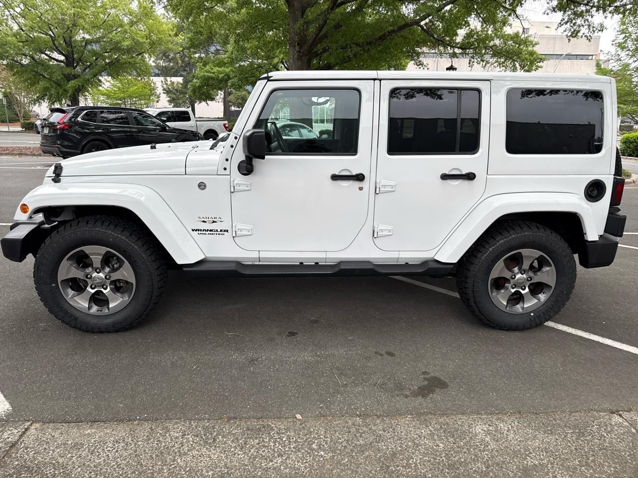 Jeep Wrangler Unlimited Sahara 4WD 2017