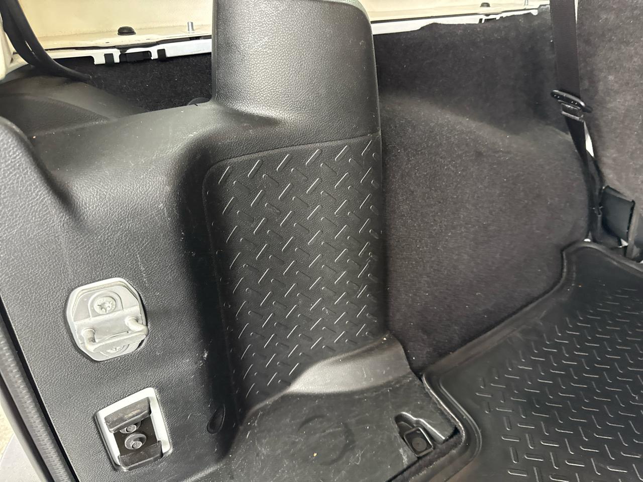 Jeep Wrangler Unlimited Sahara 4WD 2017