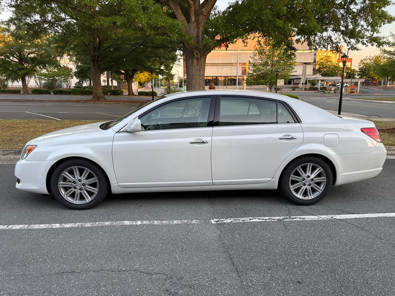 Toyota Avalon Limited 2008