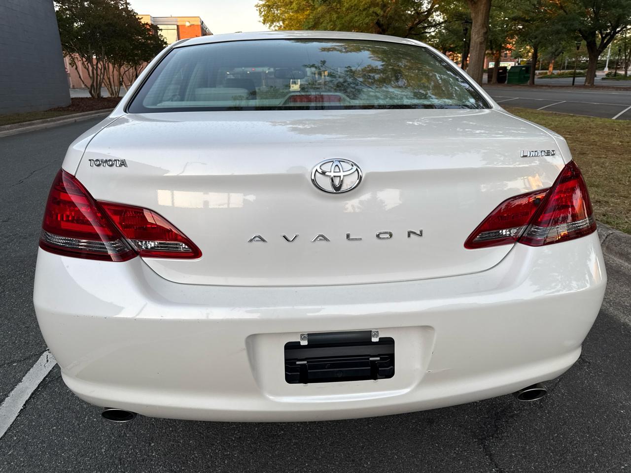 Toyota Avalon Limited 2008