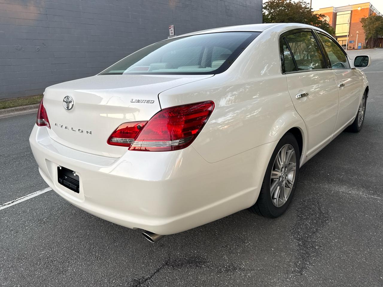 Toyota Avalon Limited 2008