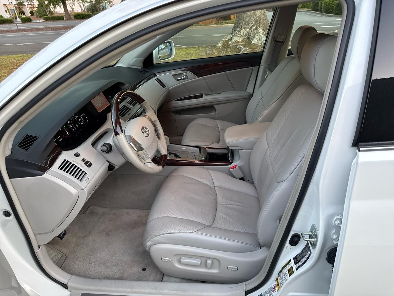 Toyota Avalon Limited 2008