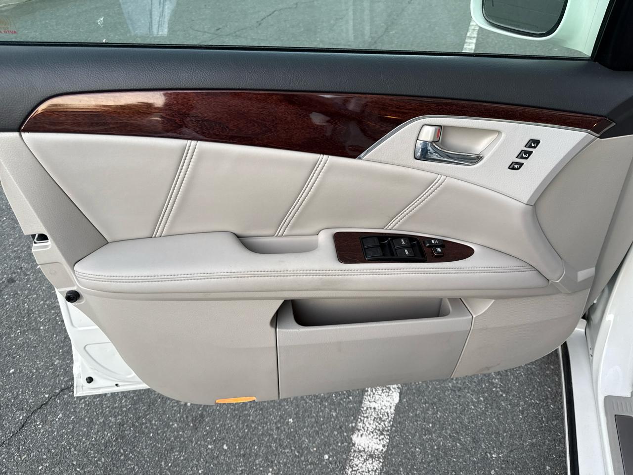 Toyota Avalon Limited 2008