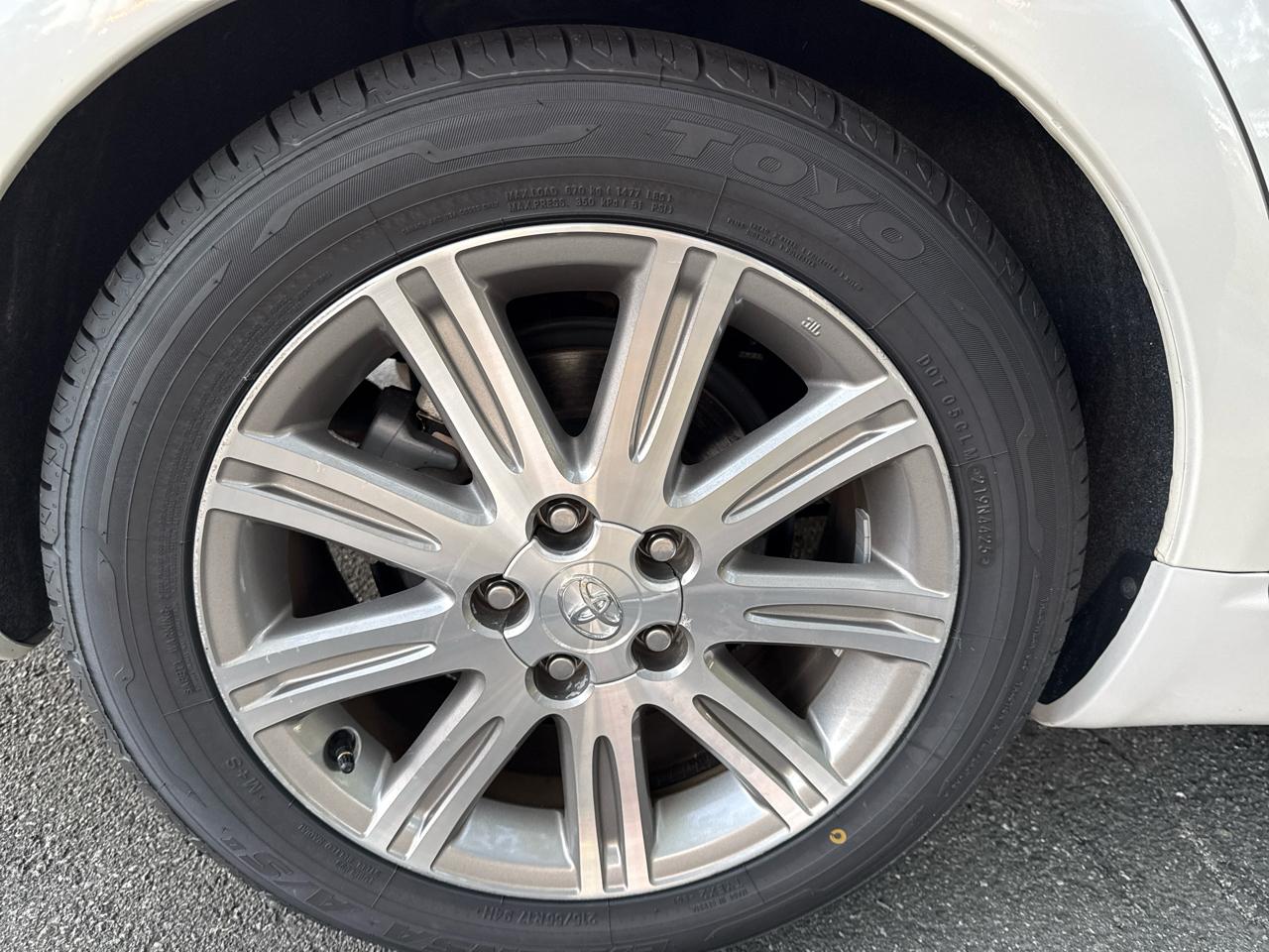 Toyota Avalon Limited 2008