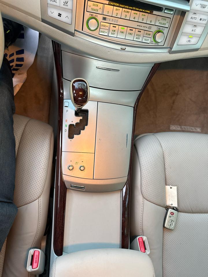 Toyota Avalon Limited 2008