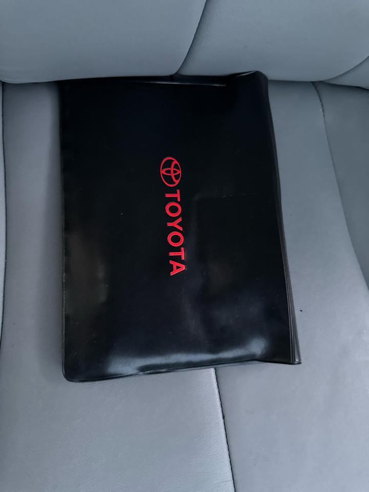 Toyota Camry 4dr Sdn XLE Auto V6 2008
