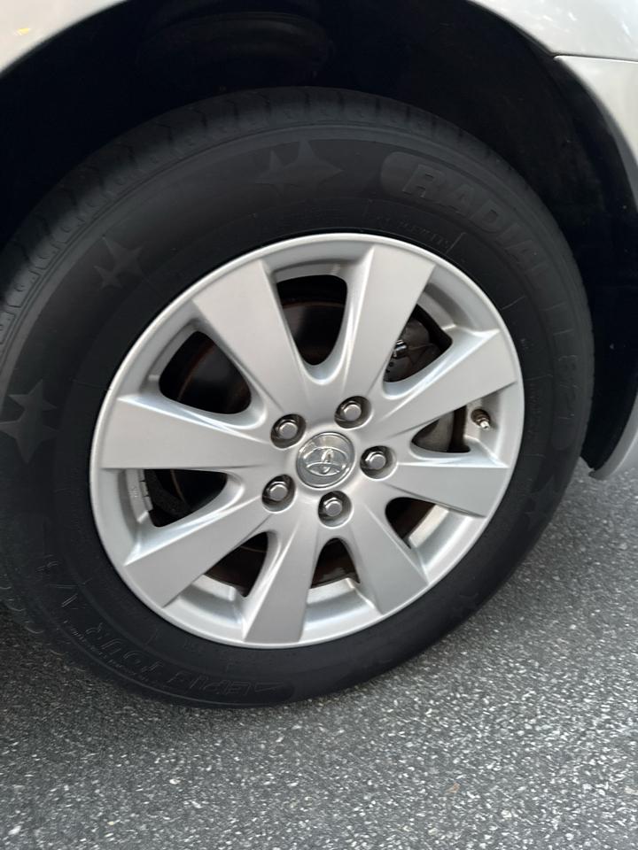 Toyota Camry 4dr Sdn XLE Auto V6 2008