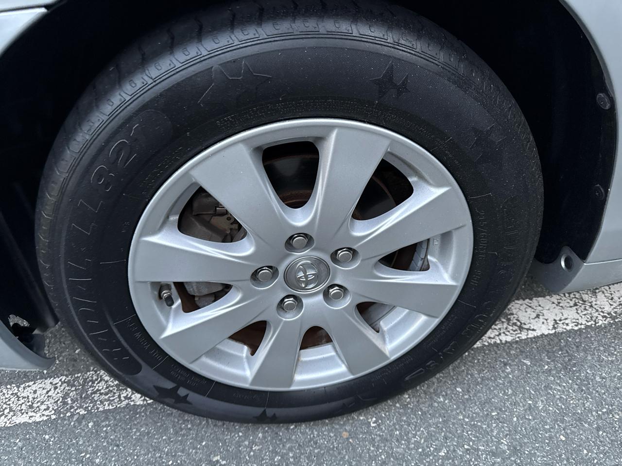 Toyota Camry 4dr Sdn XLE Auto V6 2008