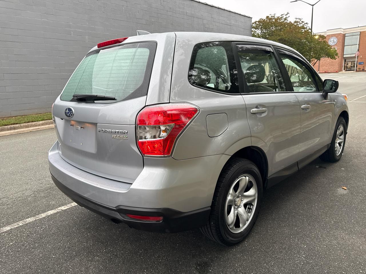 Subaru Forester 2.5i PZEV CVT 2016
