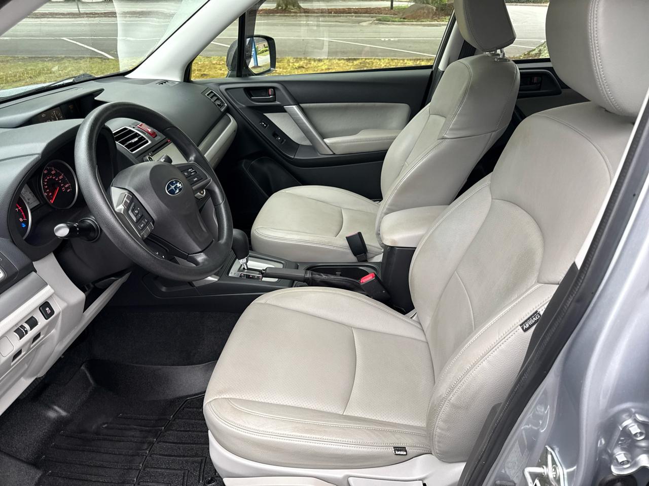 Subaru Forester 2.5i PZEV CVT 2016