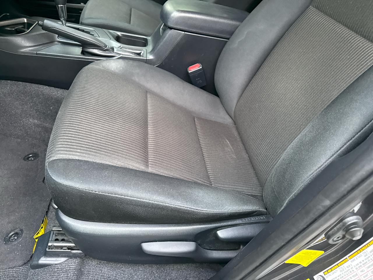 Toyota RAV4 LE FWD 2017