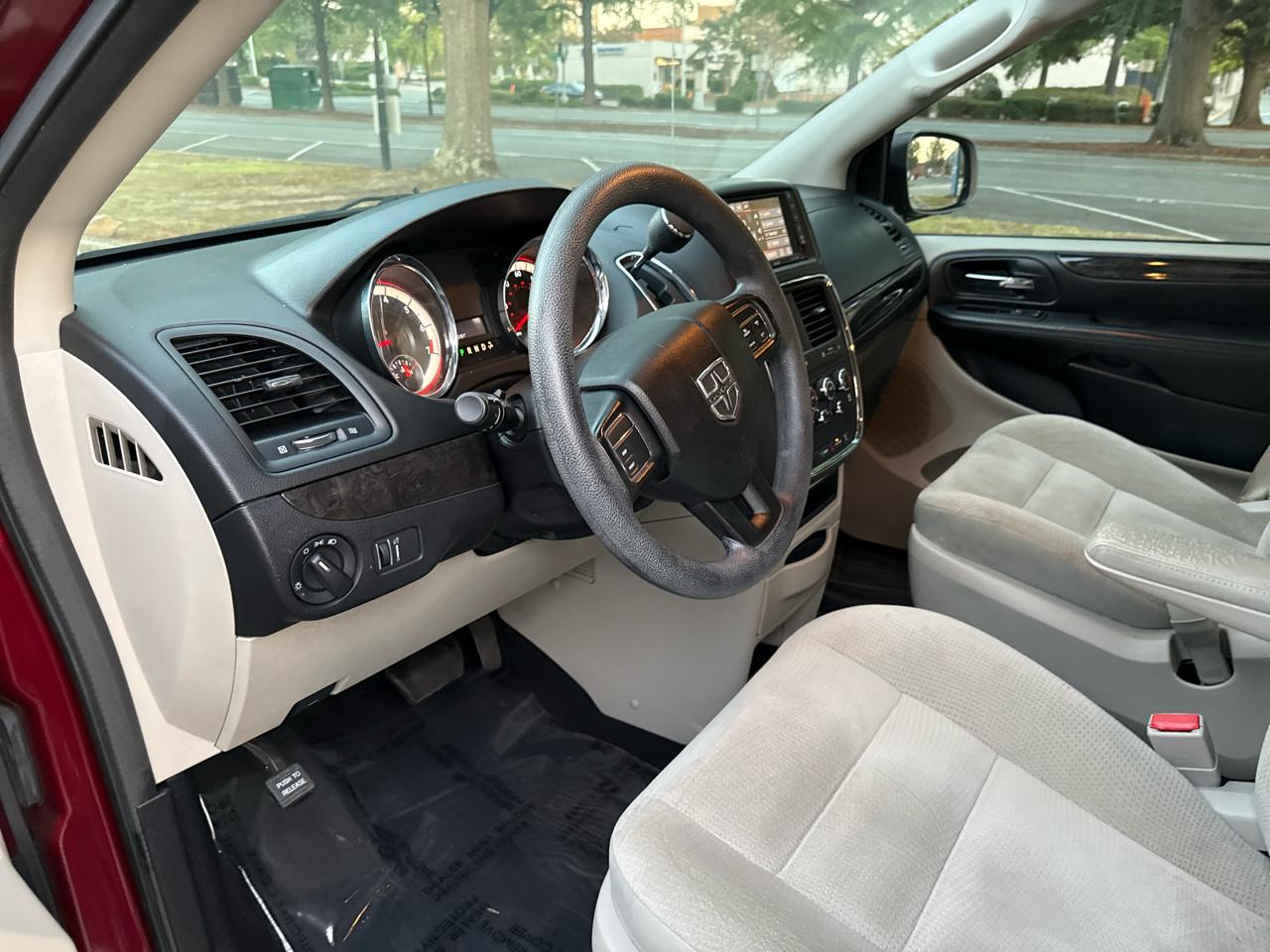 Dodge Grand Caravan SE 2018
