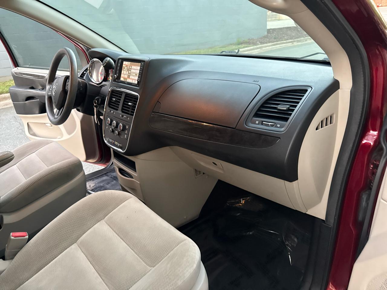Dodge Grand Caravan SE 2018