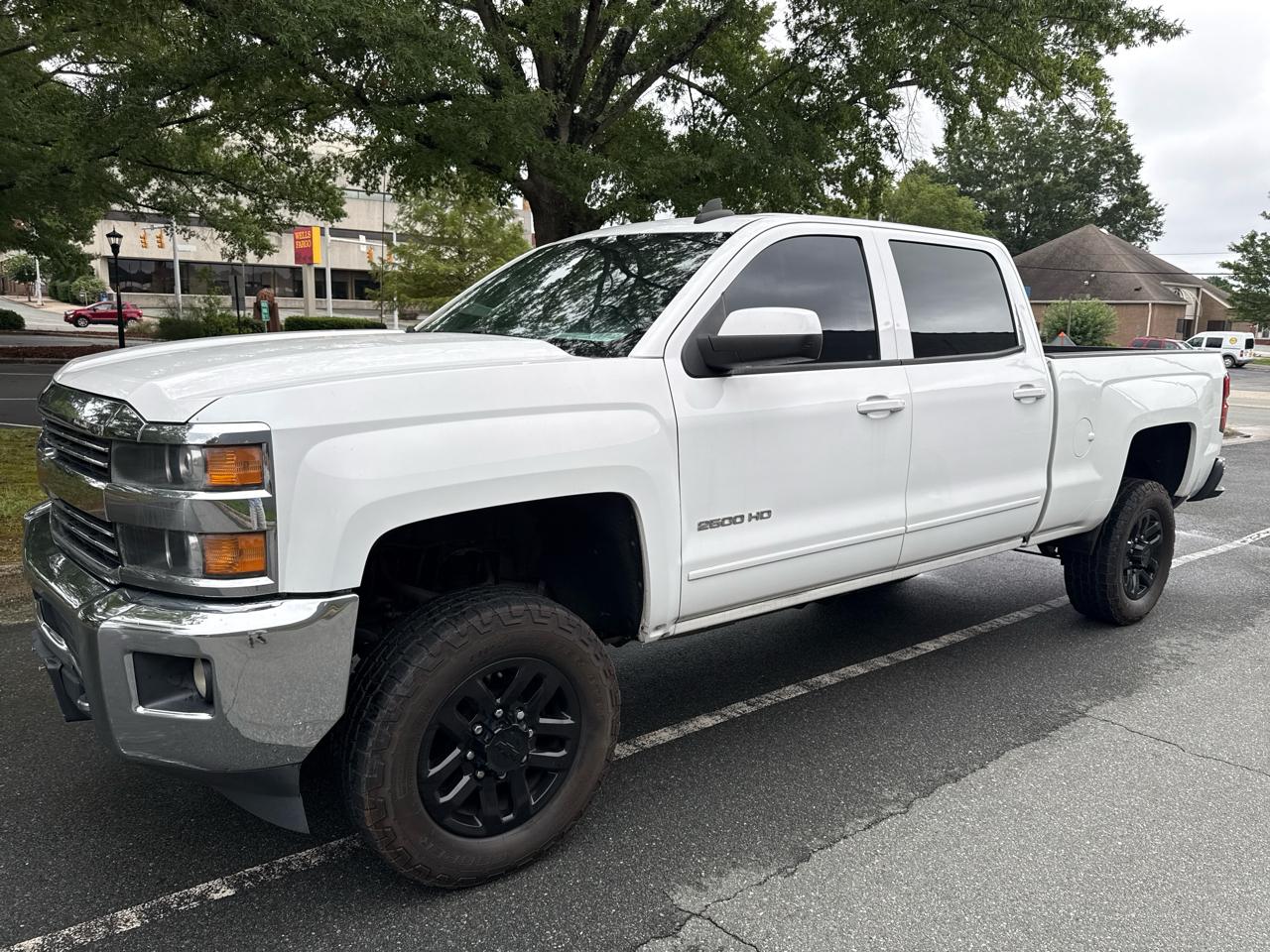 2015 Chevrolet Silverado 2500HD LT Crew Cab 2WD
