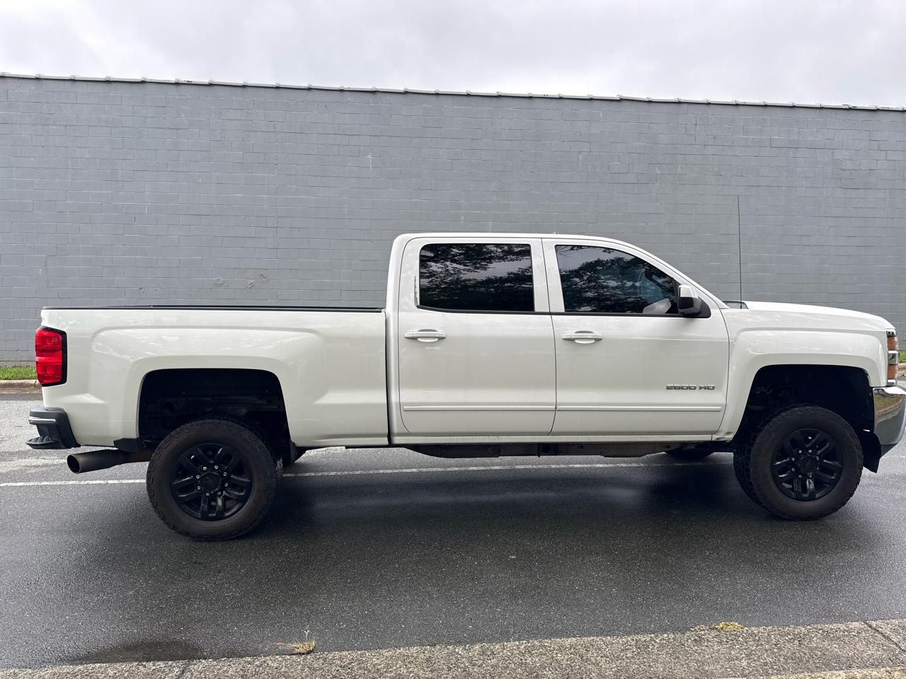 Chevrolet Silverado 2500HD LT Crew Cab 2WD 2015