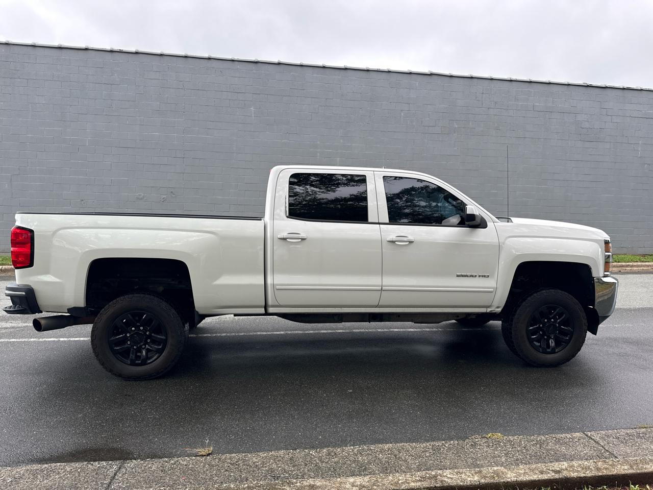 Chevrolet Silverado 2500HD LT Crew Cab 2WD 2015