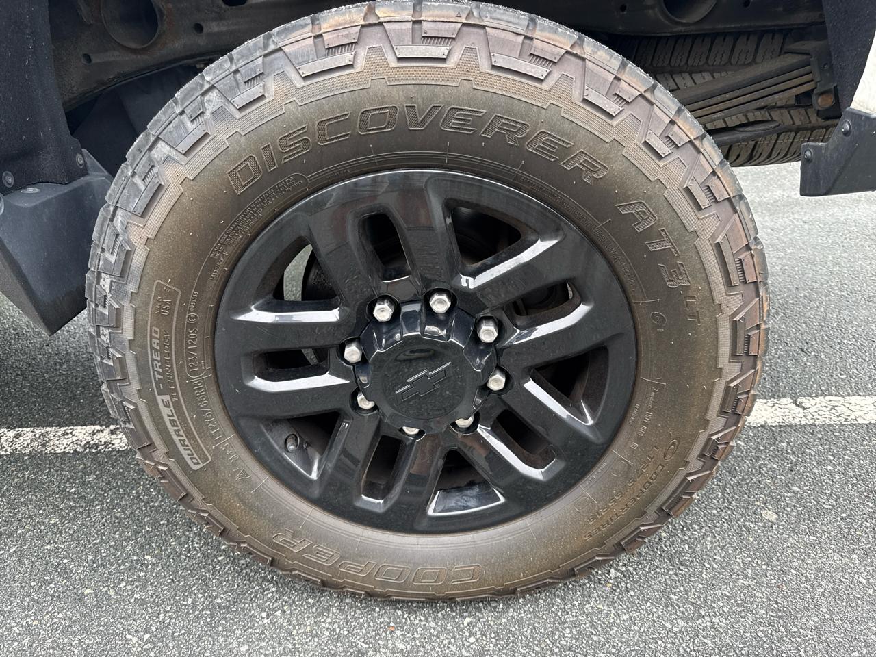 Chevrolet Silverado 2500HD LT Crew Cab 2WD 2015