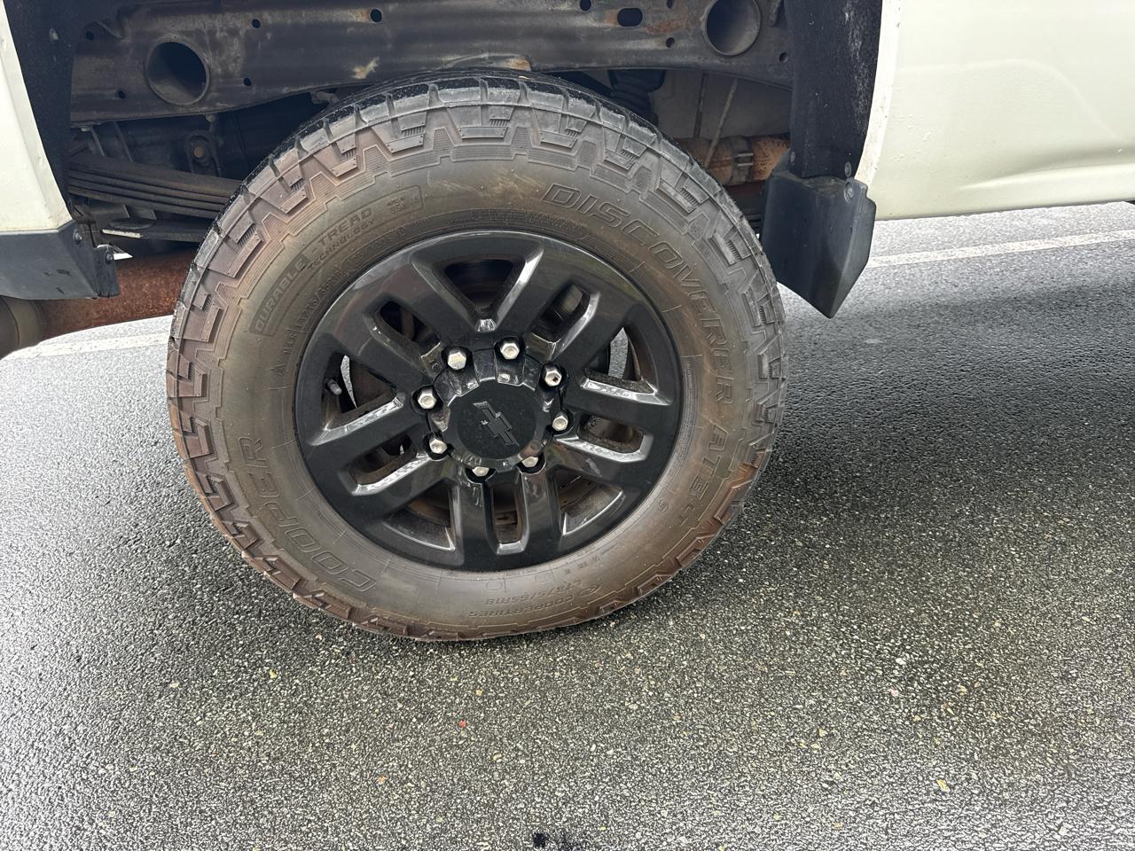 Chevrolet Silverado 2500HD LT Crew Cab 2WD 2015
